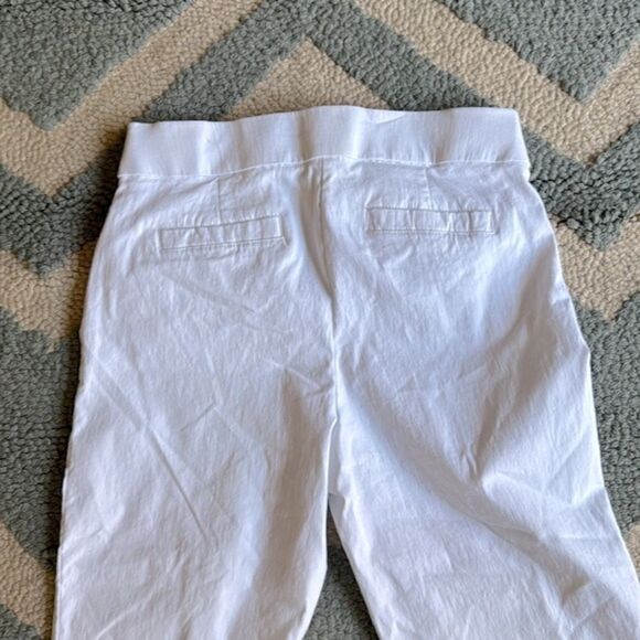 Kim Rogers White Capri Scalloped Trim Pull On Stretch Pants Size 10 - Picture 6 of 7